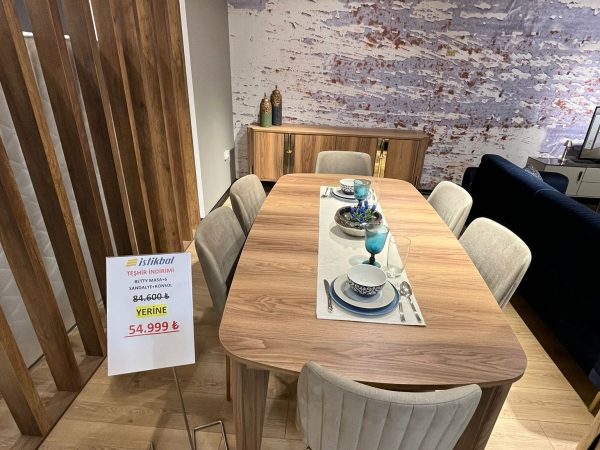 İstikbal Betty Masa Sandalye ve Konsol (Teşhir)